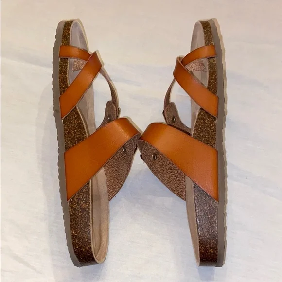 Madden Girl Brown Sandals - Picture 10 of 16